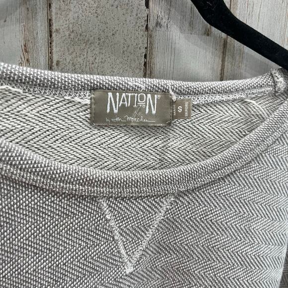 Nation LTD Womens Gray Herringbone Distressed Raw Seam Sweater Sweatshirt Small - Picture 2 of 7